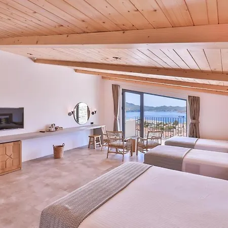 Отель Carruba Boutique