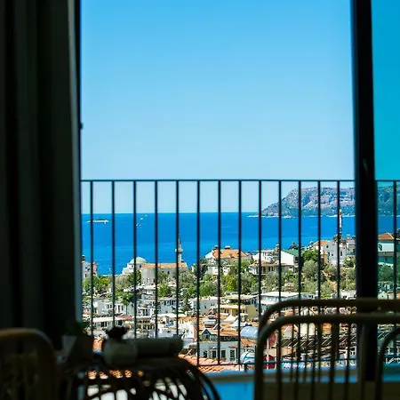 Carruba Boutique Каш